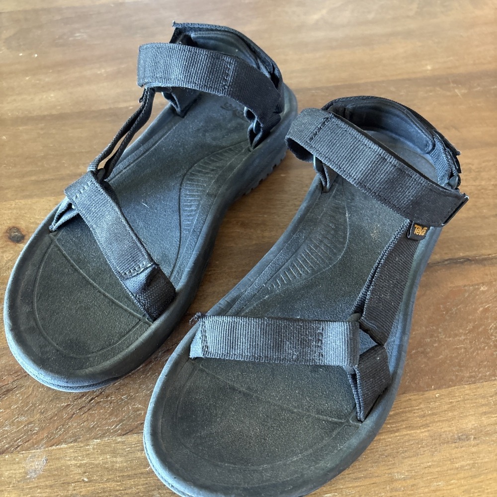 Teva Sandals Black FD1321L Women's Size 9 Strap On Hiking Outdoor Adventure